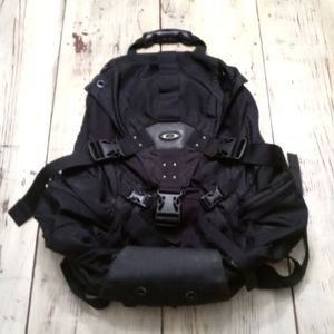 oakley icon 1.0 backpack